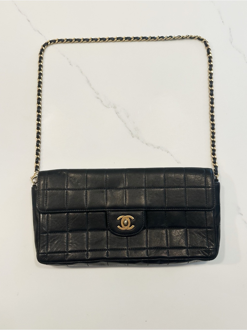 1990 Vintage CHANEL Black Quilted Leather Chain Shoulder Bag with Gold Hardware